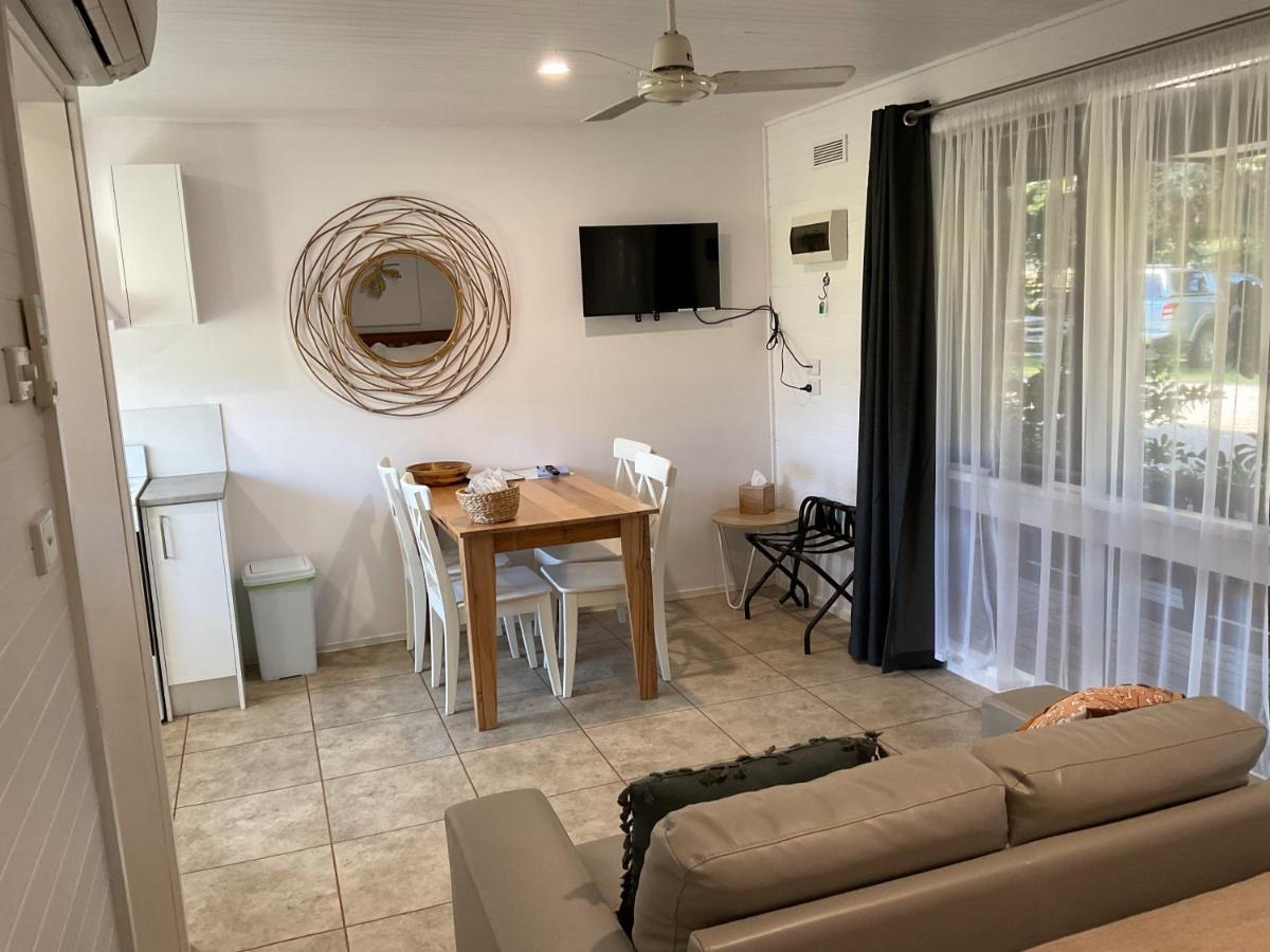 Marlo Hideaway Motel ภายนอก รูปภาพ