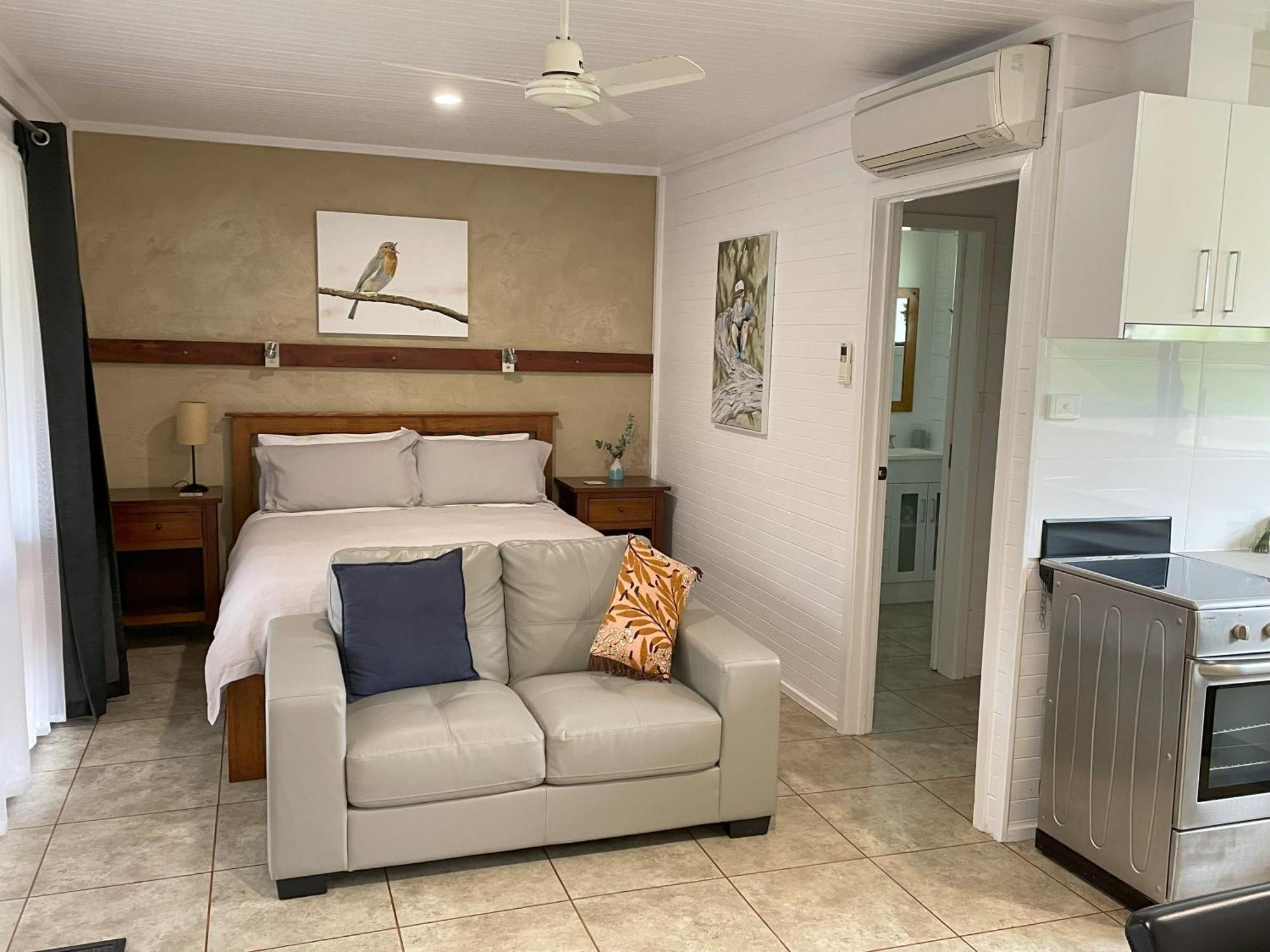Marlo Hideaway Motel ภายนอก รูปภาพ