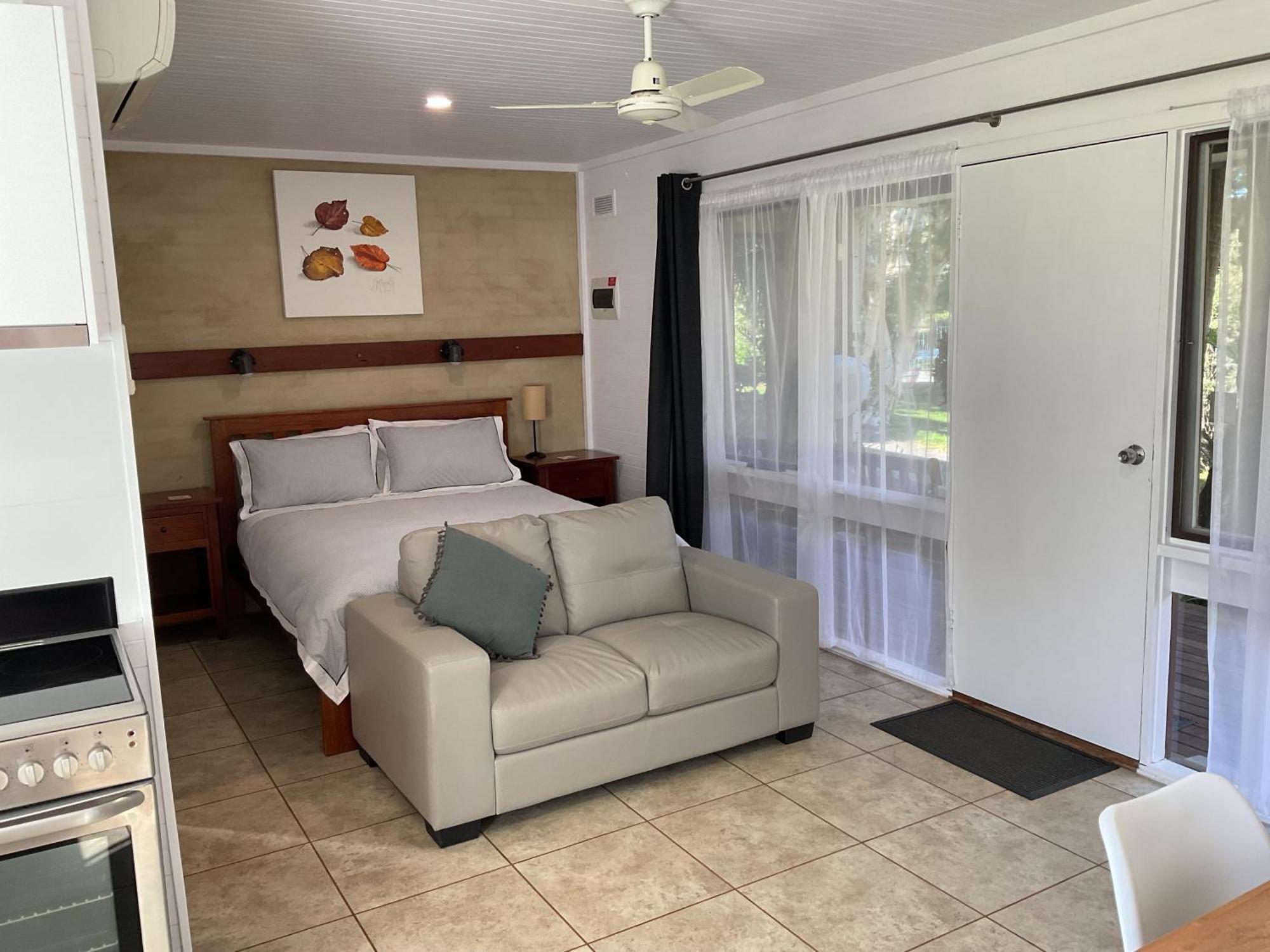 Marlo Hideaway Motel ภายนอก รูปภาพ