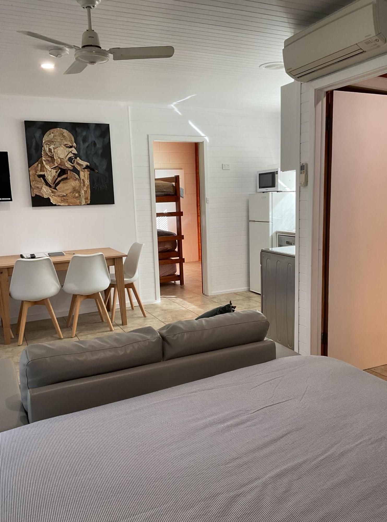 Marlo Hideaway Motel ภายนอก รูปภาพ